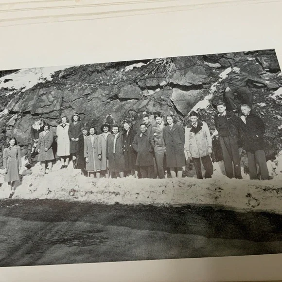 WW II era,  HACKETTSTOWN NJ HIGH SCHOOL YEAR BOOKS - Picture 13 of 16